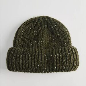 Urban Outfitters Moss Green Wool-Blend Short Roll Ribbed Knit Beanie